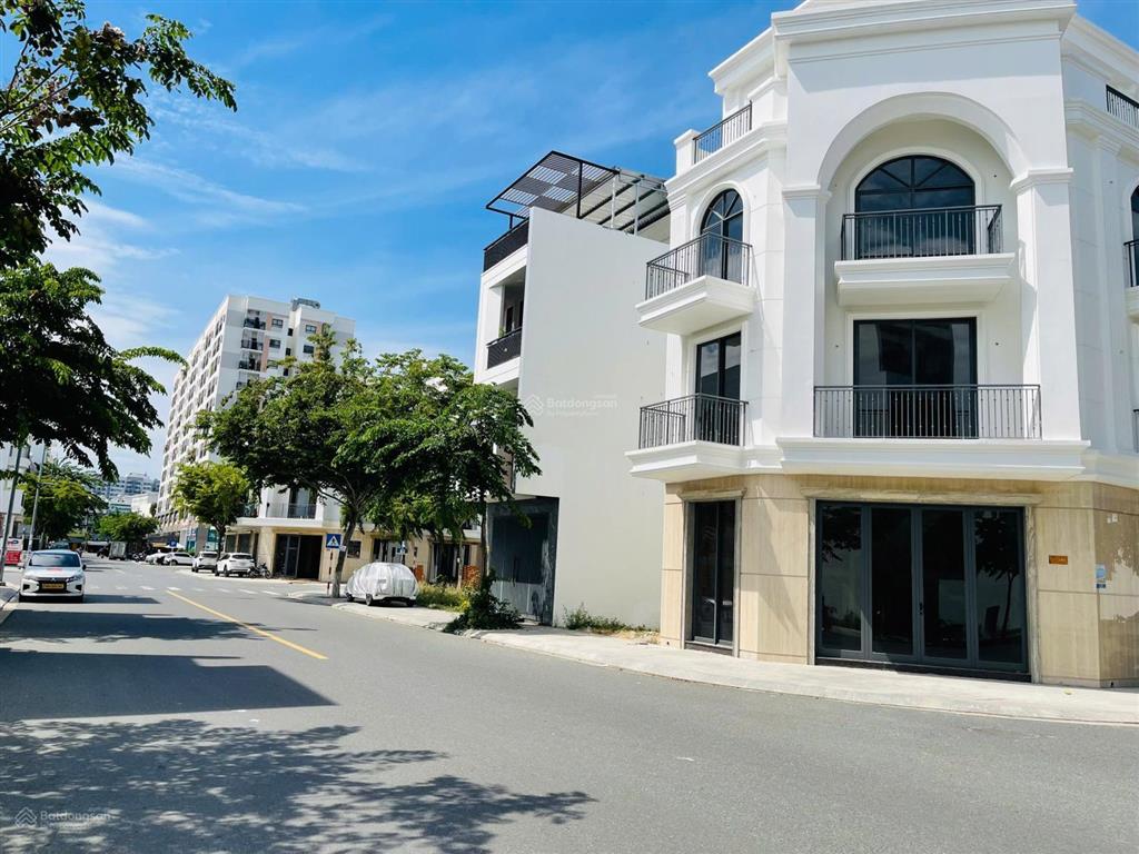 Nhà phố căn góc 4 tầng kđt vcn phước long 2  vị trí đẹp, giá trị khai thác cao