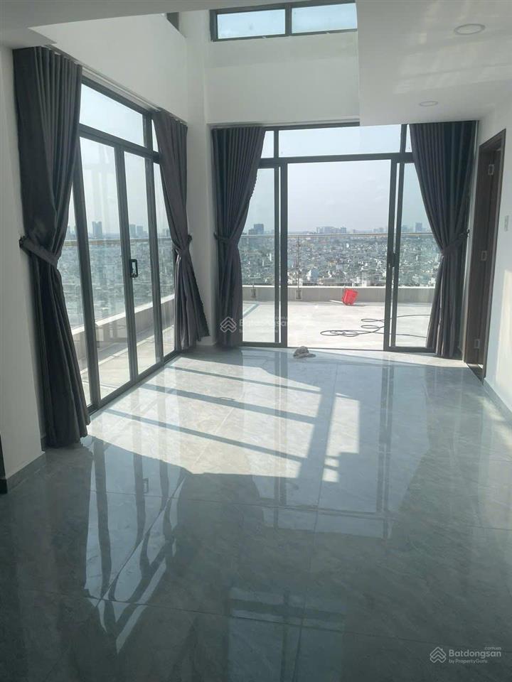Cho thuê penthouse chung cư bảy hiền, 240m, 4pn, 4wc, giá 30tr,  0909 455 *** trung