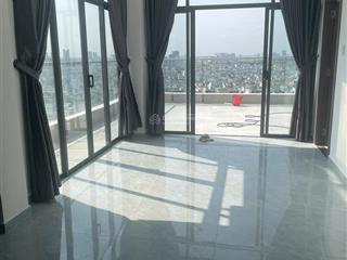 Cho thuê penthouse chung cư bảy hiền, 240m, 4pn, 4wc, giá 30tr,  0909 455 *** trung