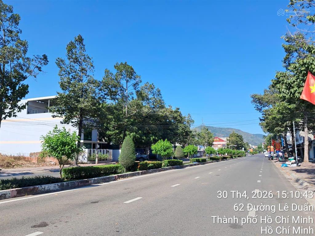 Cần bán gấp lô đất mặt tiền đường lê duẫn , phường phú mỹ , tp.hcm , ngan 40m , dài 15m , 260m tc