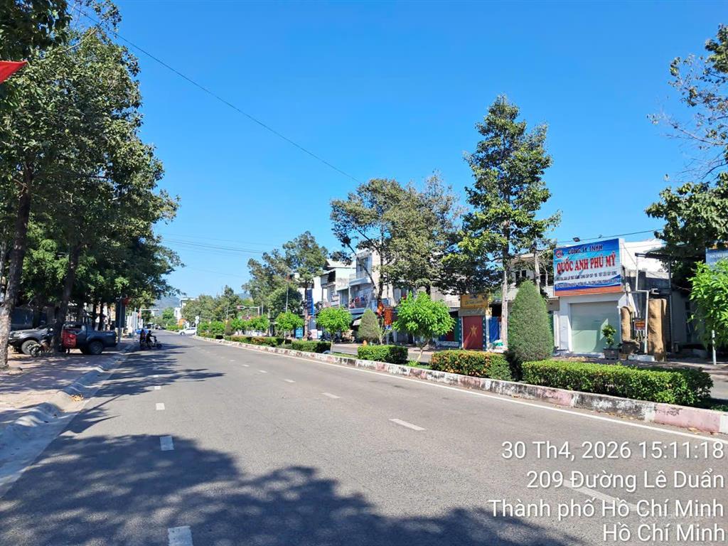 Cần bán gấp lô đất mặt tiền đường lê duẫn , phường phú mỹ , tp.hcm , ngan 40m , dài 15m , 260m tc