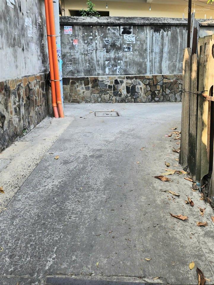 Nhà 2 tầnghẻm đặng văn bi ngang 6.5m4.4 tỷ kết nối metro siêu gần