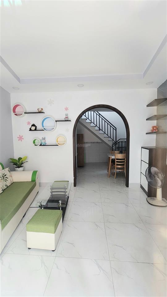 Chỉ 3.59 tỷ, nhà đẹp, 2 tầng, cách đỗ xuân hợp 150m, phước long, q9