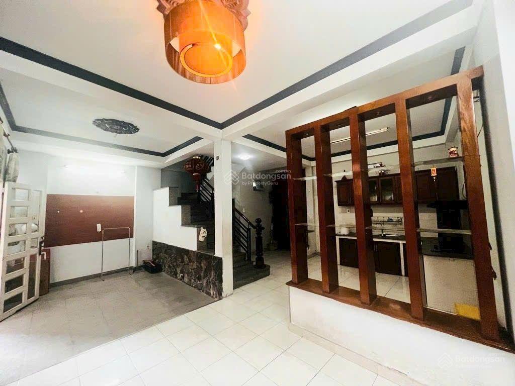 Nhỉnh 4t  51m2 nhà 2 tầng hẻm linh trung gần hoàng diệu 2