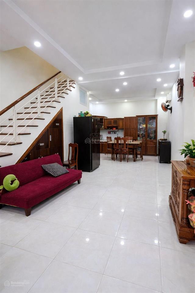 Nhà 3 tầng, hxh linh đông, nhỉnh 5t, 66m2, ô tô 7 chỗ ngủ trong nhà, sổ vuông a4