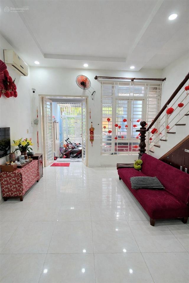 Nhà 3 tầng, hxh linh đông, nhỉnh 5t, 66m2, ô tô 7 chỗ ngủ trong nhà, sổ vuông a4