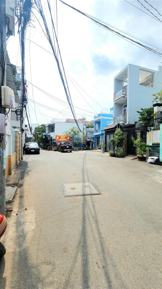 Chỉ 3 tỷ hơn  nhà trường thọ  ngang 5.5m  gần đặng văn bi