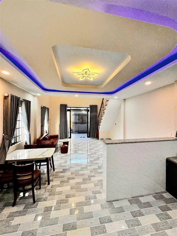 5.4 tỷ, 60m2, nhà đẹp căn góc hẻm xe hơi gần chợ thủ đức, phạm văn đồng