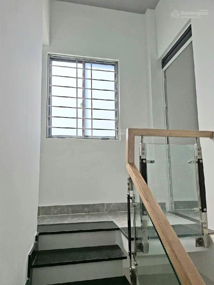 Chỉ 3,8 tỷ nhà chợ thủ đức, 4 phòng ngủ, mới đẹp