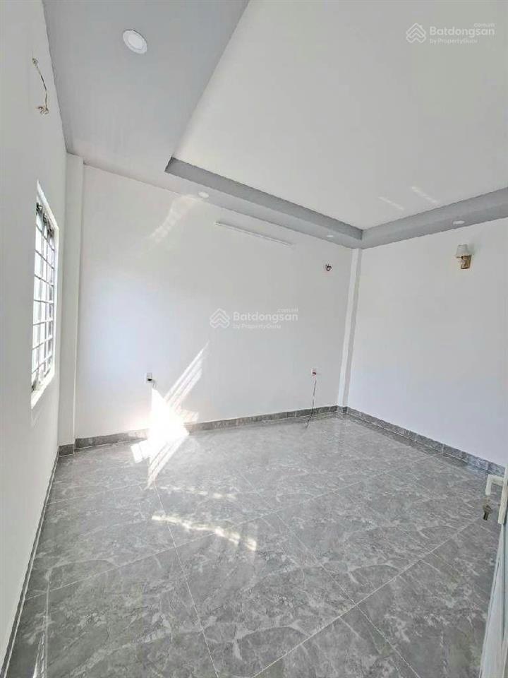 Chỉ 3,8 tỷ nhà chợ thủ đức, 4 phòng ngủ, mới đẹp
