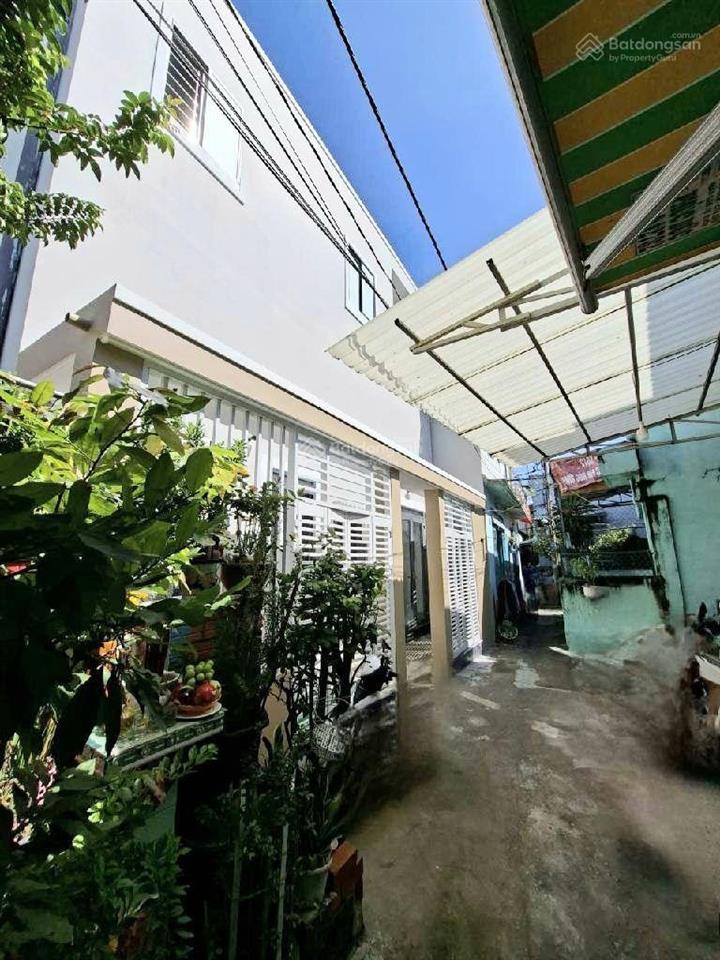 Chỉ 3,8 tỷ nhà chợ thủ đức, 4 phòng ngủ, mới đẹp