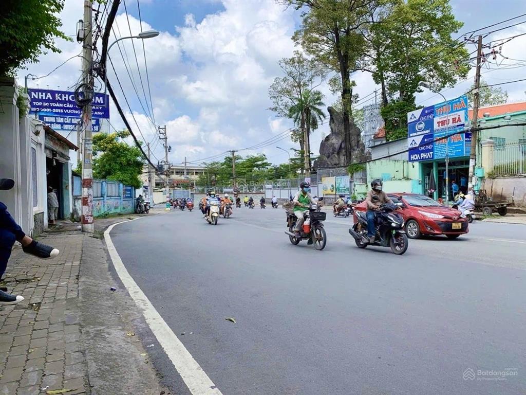 Linh chiểu thủ đức hẻm xe hơi chỉ 6 tỷ  75 m² nhà 2 tầng
