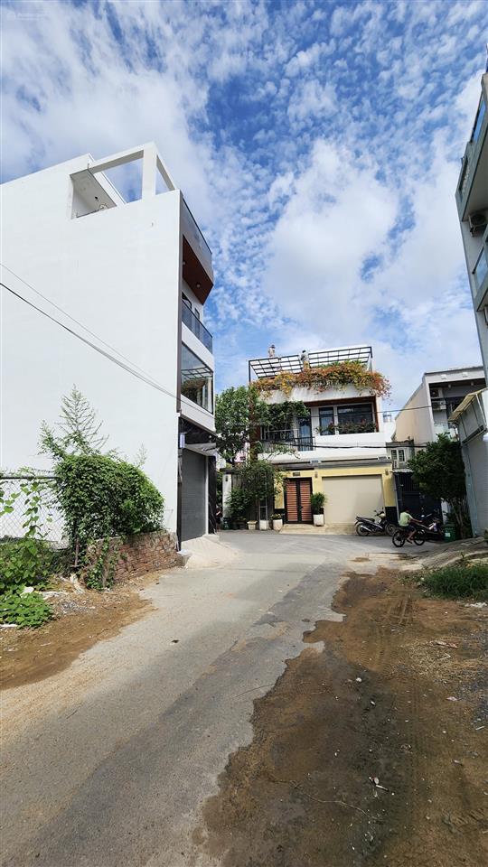 4 x 13 vuông a4  khu phân lô linh đông  200m tới vành đai 2  hẻm xe tải