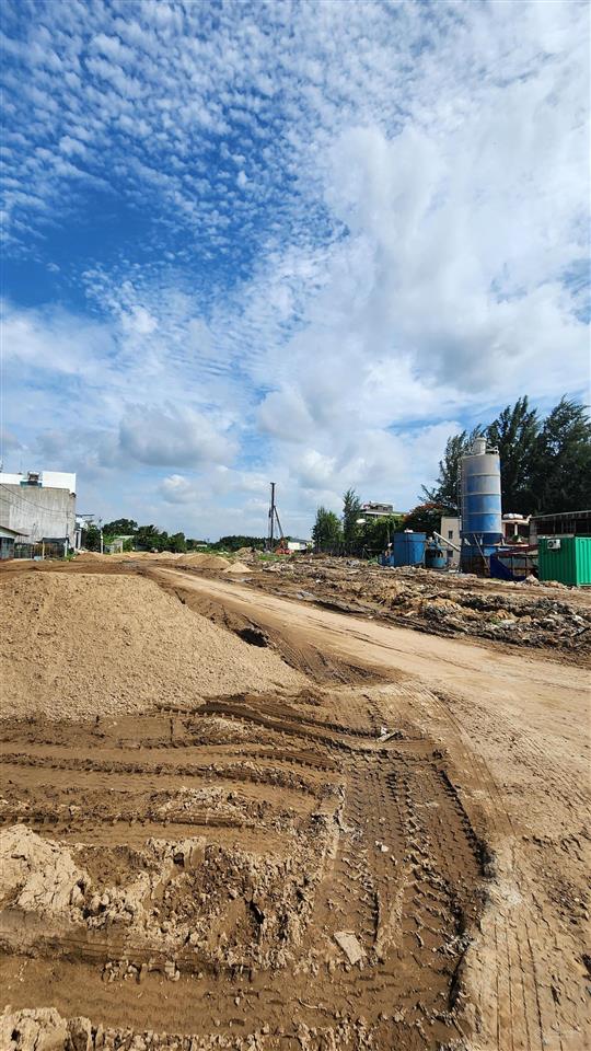 4 x 13 vuông a4  khu phân lô linh đông  200m tới vành đai 2  hẻm xe tải