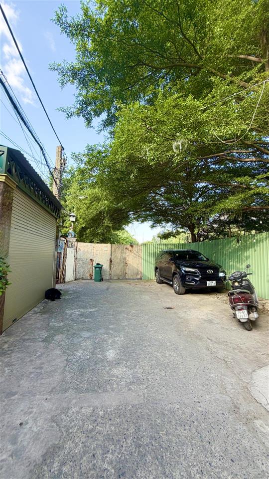 Chỉ 3,9 tỷ  hẻm ô tô 1 trục  200m tới vành đai 2 linh đông  ngang 5m nở hậu  dtsd 68m2 nhà cấp4