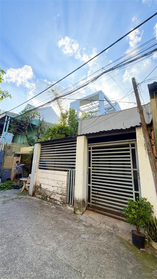 Chỉ 3,9 tỷ  hẻm ô tô 1 trục  200m tới vành đai 2 linh đông  ngang 5m nở hậu  dtsd 68m2 nhà cấp4