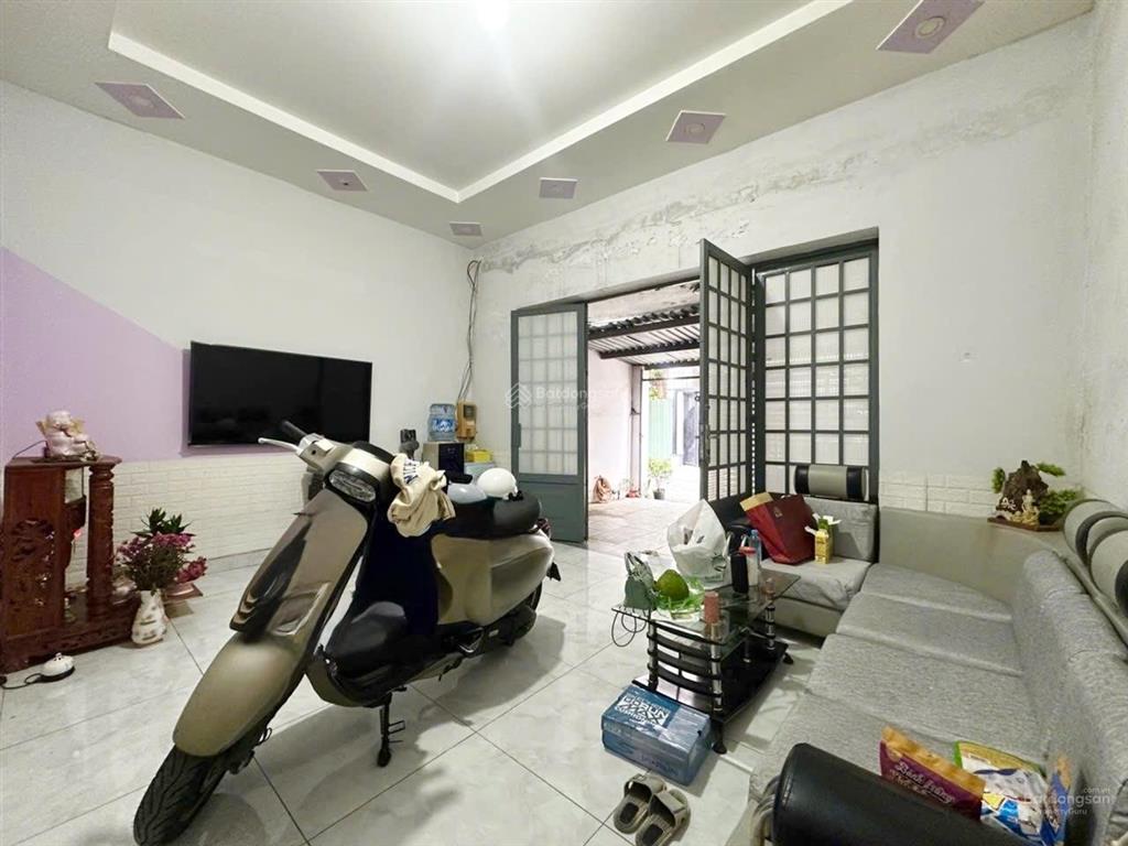 Chỉ 3,9 tỷ  hẻm ô tô 1 trục  200m tới vành đai 2 linh đông  ngang 5m nở hậu  dtsd 68m2 nhà cấp4