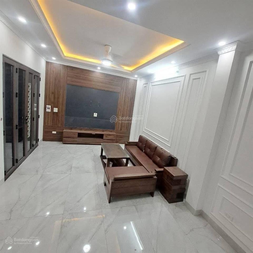 Bán nhà riêng 6,9 tỷ, 45 m2, 6 tầng view đẹp tại kim quan, p việt hưng, q. long biên, hà nội