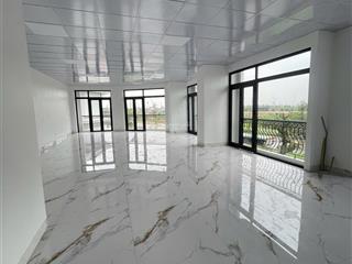 Cho thuê sàn văn phòng góc 130/sàn chothuê 2 sàn giá 33trieeu/thang.thiết kế trống. 0941 310 ***