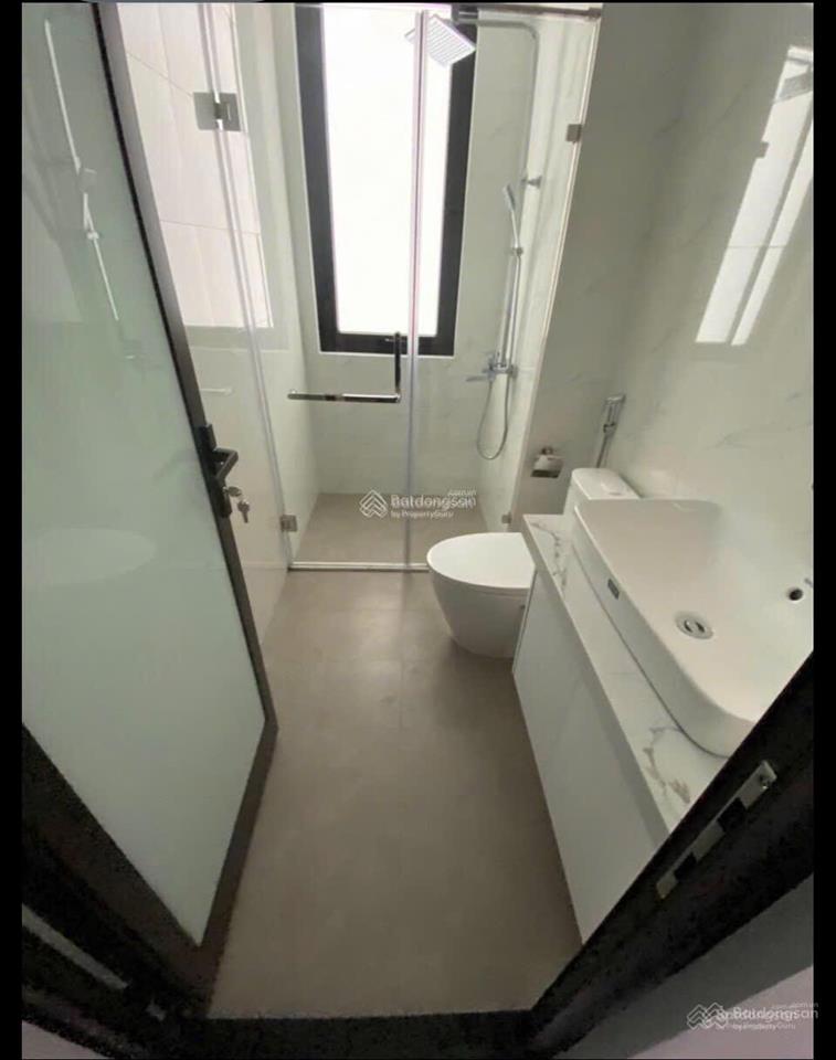 Bán nhà mặt phố lò đúc nhà còn mới thang máy lô góc dt thực tế 56m2 x 5t x mt 6m giá chỉ 21,8 tỷ