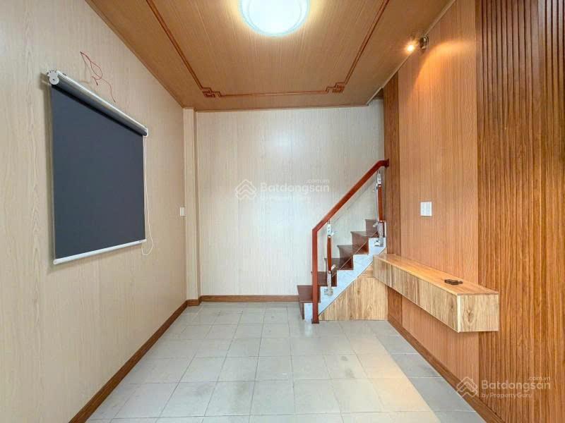 2 tầng  lê quang định, p7, bình thạnh  10m ra ô tô  nhà mới 3.9 tỷ.