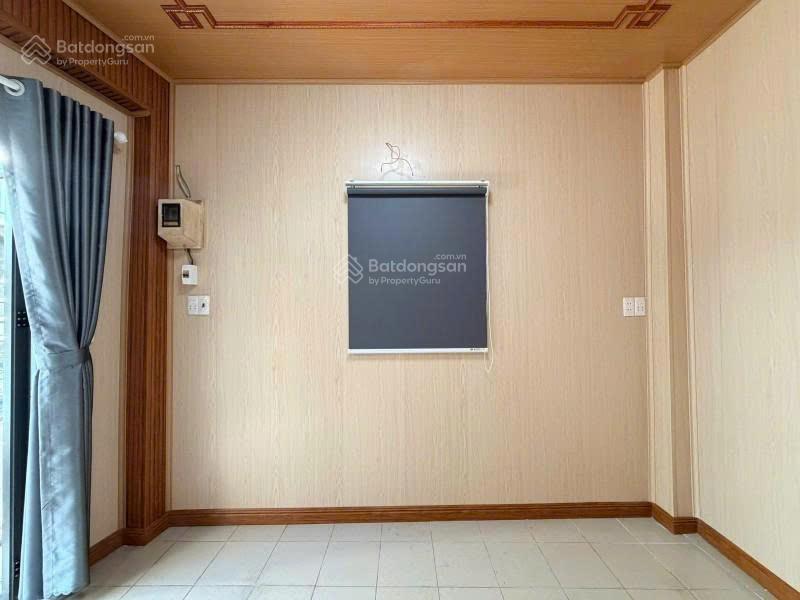 2 tầng  lê quang định, p7, bình thạnh  10m ra ô tô  nhà mới 3.9 tỷ.