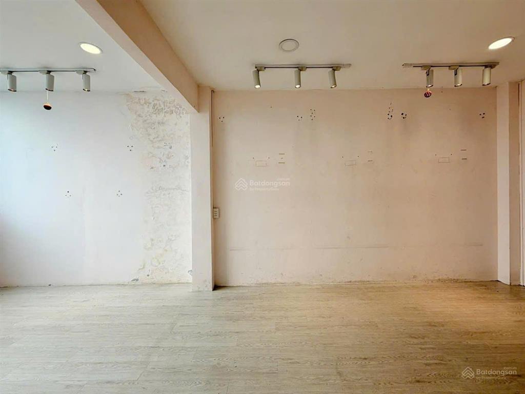 Hẻm nhựa ô tô huỳnh văn bánh, phú nhuận  46m2 sổ đẹp a4  2 tầng  khu sang  8.5 tỷ.