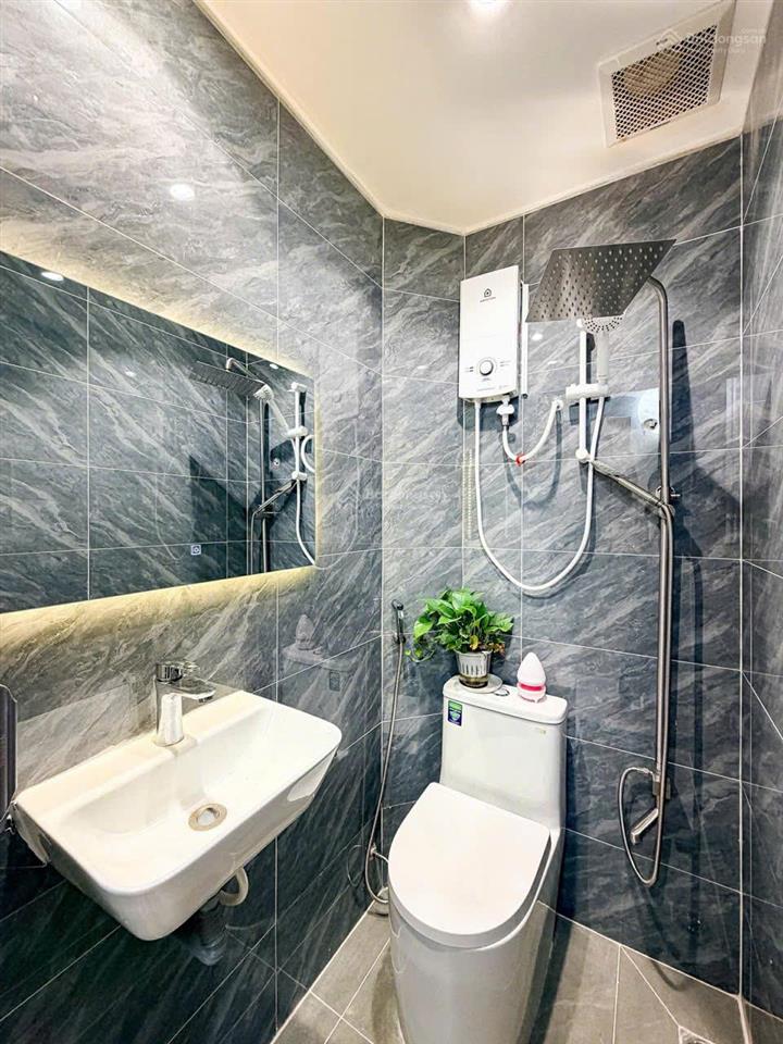 Át mặt tiền  full nội thất ở ngay  phan đình phùng, p1 phú nhuận  3 tầng  2pn 3wc  4.79 tỷ