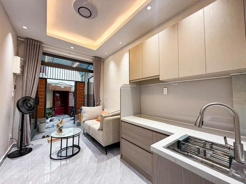 Át mặt tiền  full nội thất ở ngay  phan đình phùng, p1 phú nhuận  3 tầng  2pn 3wc  4.79 tỷ