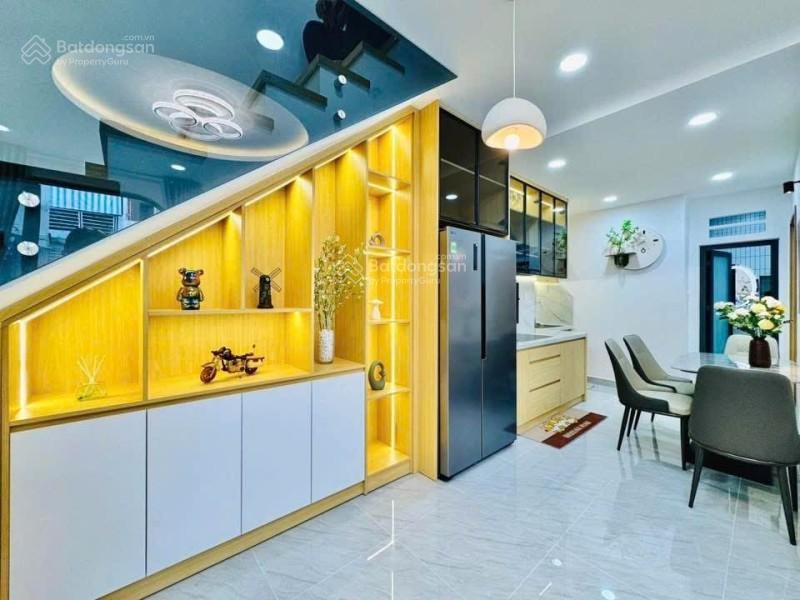 Bình thạnh  nhà đẹp 2 tầng  ở ngay  45m2  2 tầng btct  3 phòng ngủ (1pn trệt)  6.79 tỷ