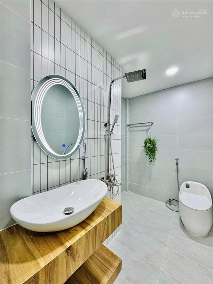 Bình thạnh  nhà đẹp 2 tầng  ở ngay  45m2  2 tầng btct  3 phòng ngủ (1pn trệt)  6.79 tỷ