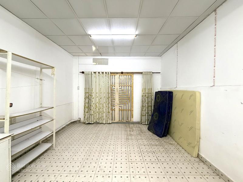 Mặt tiền thụt nguyễn thượng hiền p5 bình thạnh 4m x 14m 5 tầng 8.x tỷ