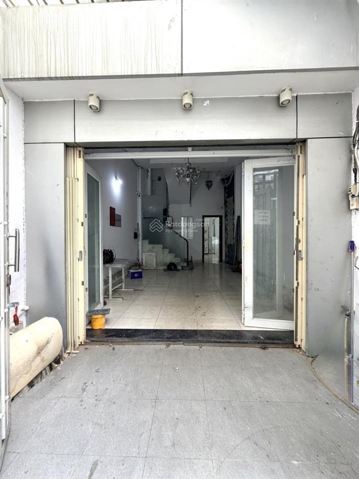 Mặt tiền thụt nguyễn thượng hiền p5 bình thạnh 4m x 14m 5 tầng 8.x tỷ