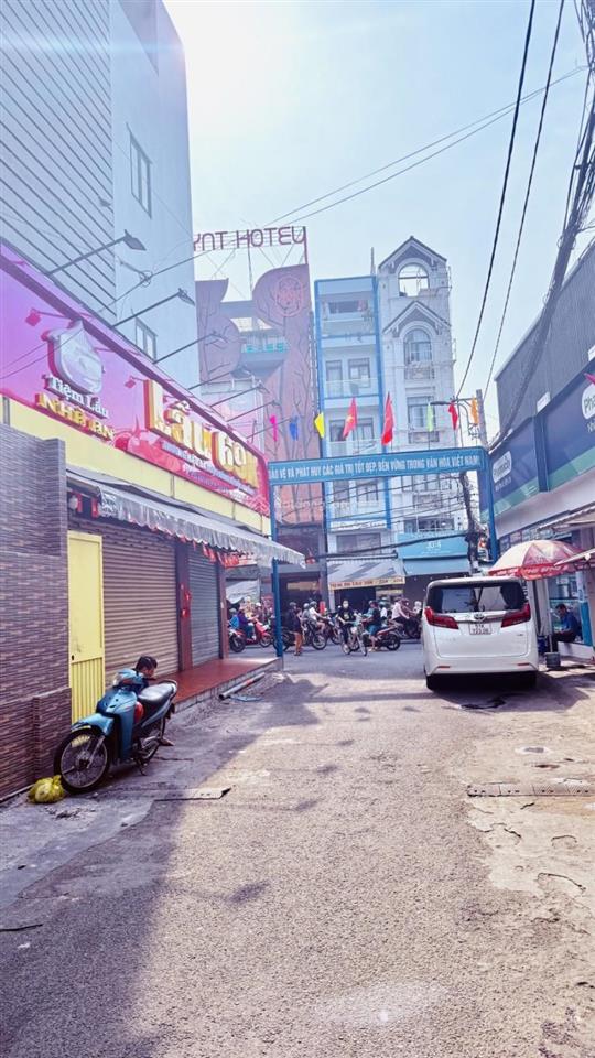 Nhà 4 tầng sát mặt tiền vạn kiếp  hẻm 7 chỗ đỗ cửa  giá chỉ 4.2 tỷ