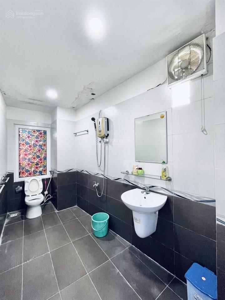 Hxh sát mt  thông số vàng ngang nở hậu 5.9 x 11.3  4 tầng btct hoàn công đủ 4pn 5wc  chỉ 9.8