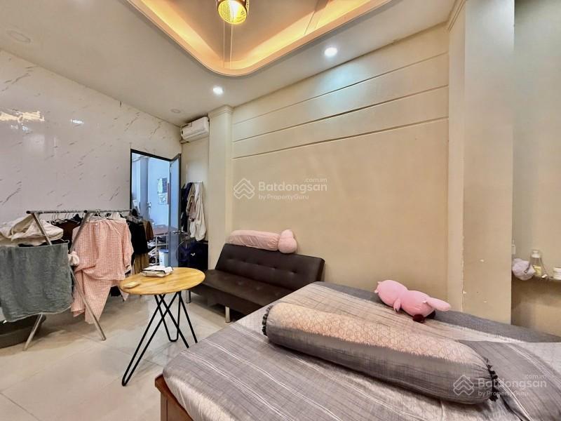 Nguyễn văn đậu p.11 bình thạnh  5 tầng hoàn công đủ  7pn 7wc  dt54m (4.5x12)  chỉ 8.5 tỷ.