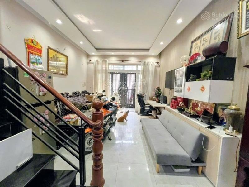 Hẻm xe hơi đỗ cửa  nhà 2 tầng kiên cố 2pn  50m2  đ. phạm văn chiêu gò vấp  chỉ 5.9 tỷ tl