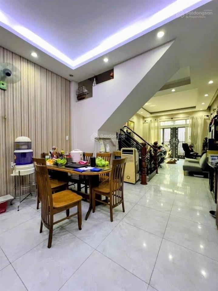 Hẻm xe hơi đỗ cửa  nhà 2 tầng kiên cố 2pn  50m2  đ. phạm văn chiêu gò vấp  chỉ 5.9 tỷ tl