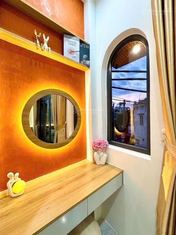 Nhà đẹp tùng vũ tùng  ngay chợ bà chiểu  bình thạnh  căn góc hẻm 4m  giá 3,95 tỷ tl.