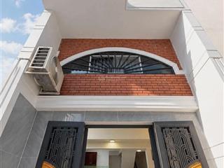 Phan văn trị, p11, bình thạnh  28m nở hậu 4 tầng 4pn 5,45 tỷ
