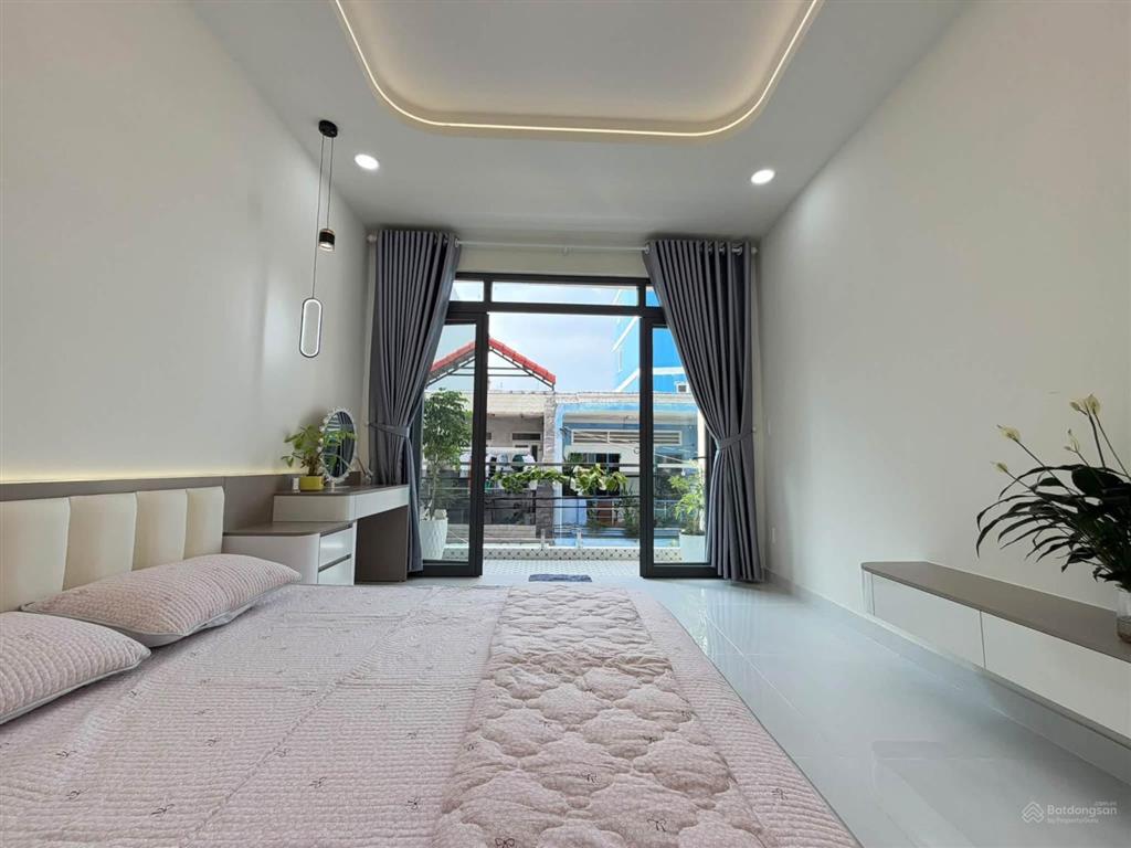 Nhà mới đẹp, hẻm ô tô tại tân bình! 6ty6