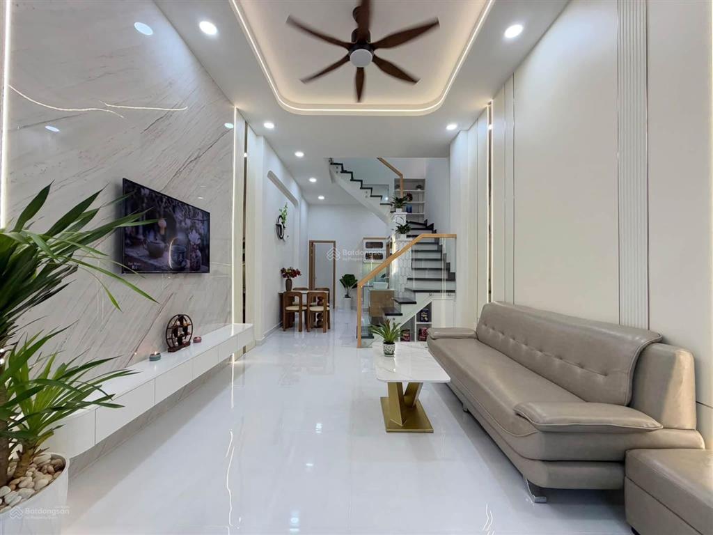 Nhà mới đẹp, hẻm ô tô tại tân bình! 6ty6