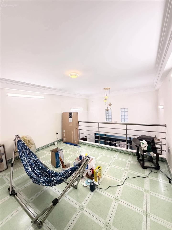 Sau lưng căn mặt tiền phường 2 tân bình gần sân bay, 45m2 5 tầng ngang 4.1m, 7ty5