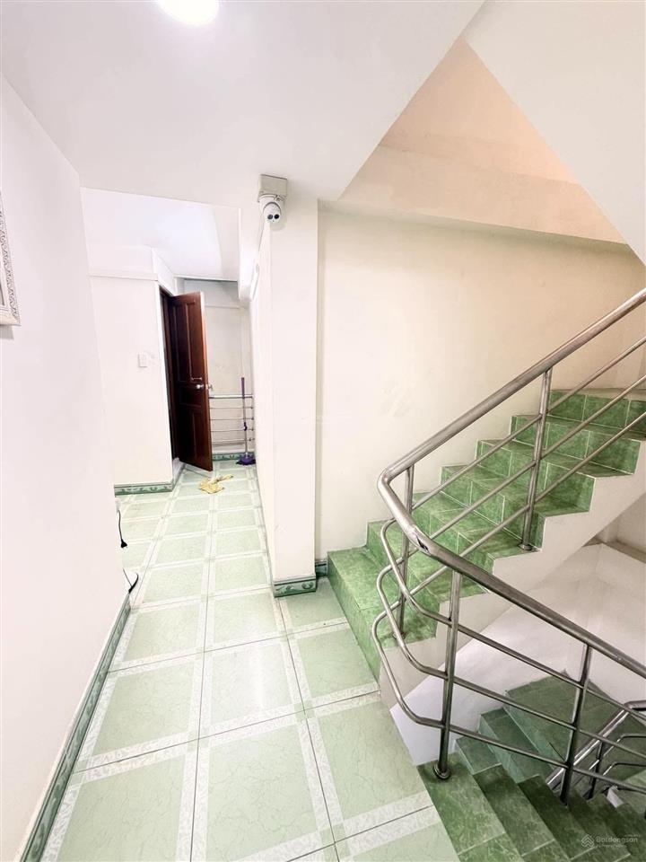 Sau lưng căn mặt tiền phường 2 tân bình gần sân bay, 45m2 5 tầng ngang 4.1m, 7ty5