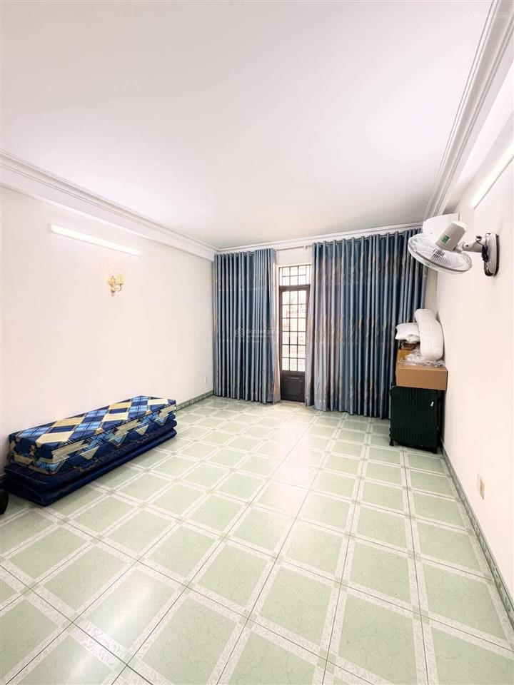 Sau lưng căn mặt tiền phường 2 tân bình gần sân bay, 45m2 5 tầng ngang 4.1m, 7ty5