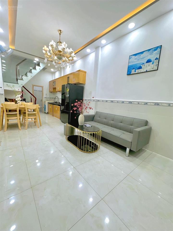 2 tầng  ngay vincome quang trung  ngã 5 gò vấp  3,5 tỷ tl