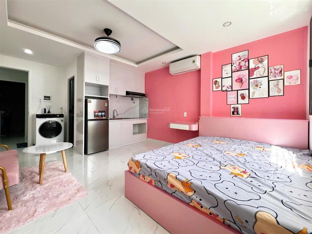 Studio full nội thất ngay vòng xoay dân chủ, tòa nhà viettel, máy giặt riêng, 30m2, cửa sổ thoáng