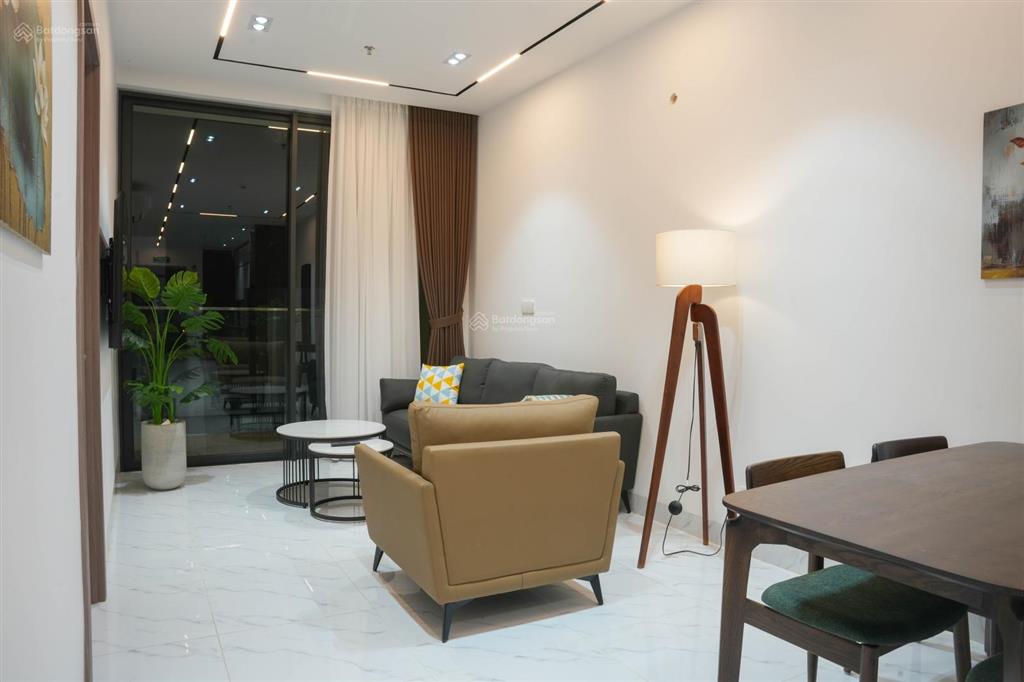 Cho thuê căn hộ 3pn 100m² full nội thất hiện đại, balcony thoáng, trung tâm đà nẵng
