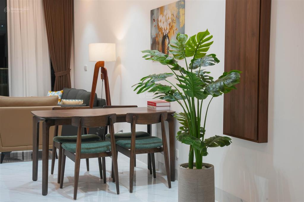 Cho thuê căn hộ 3pn 100m² full nội thất hiện đại, balcony thoáng, trung tâm đà nẵng