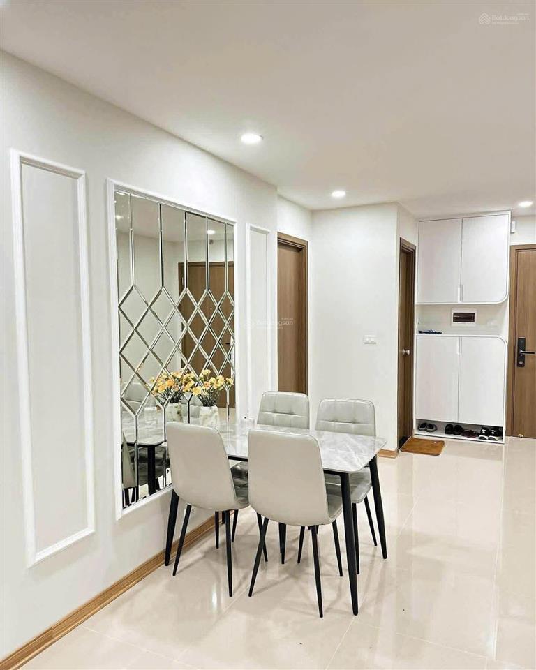 Cần bán nhanh căn hộ rose town 79 ngọc hồi tòa dv1, sẵn sổ giao dịch luôn